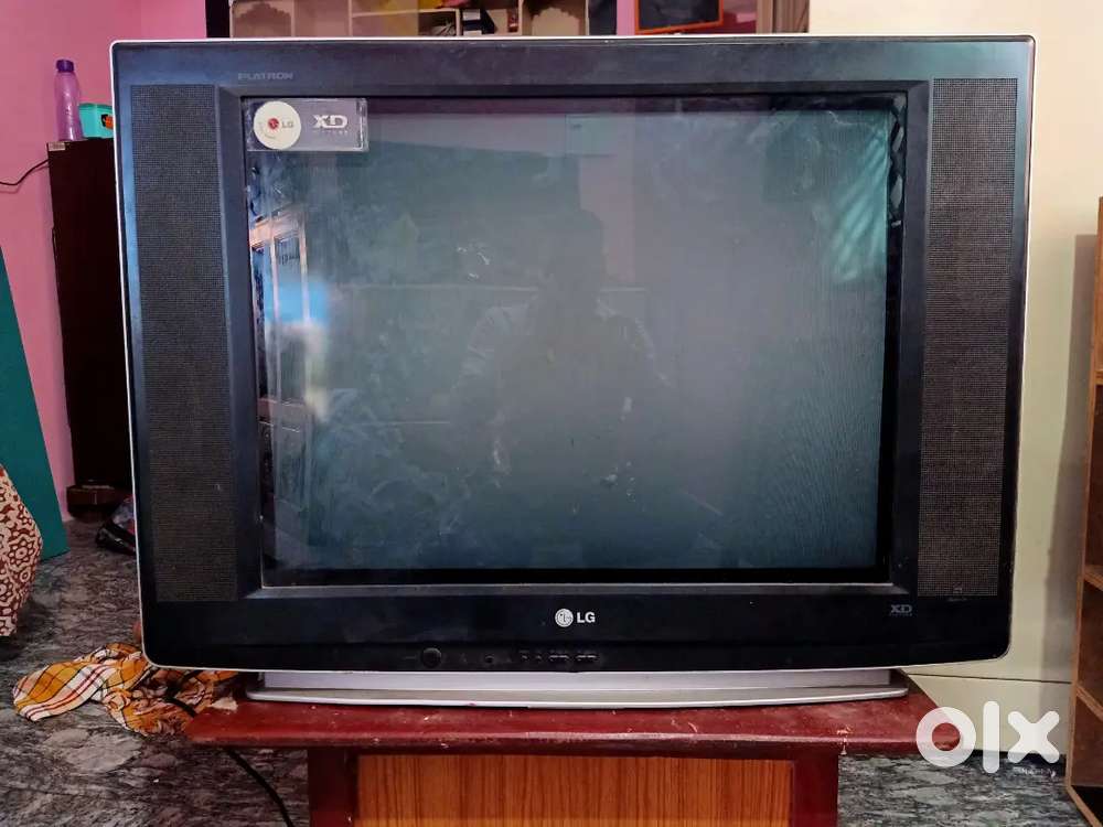LG VERY BIG SYZE TV