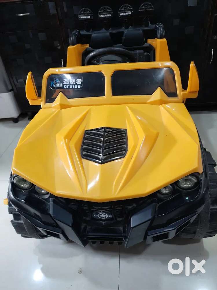 Kids car Cruise 4×4 warrion a very good condition big size  Rs 10.000