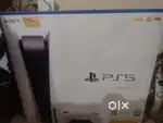 Ps5 (3 remotes) new only 2 times used