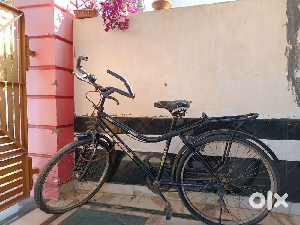 Cycle for both girls &boys in very good condition + Free cycle lock