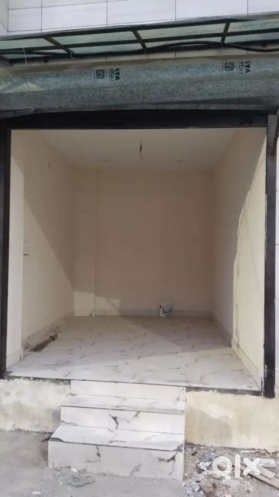 Comercial Shop for Sale