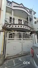 1% brokerage 3bhk near gangotri dairy sadhuvasvani rd 97var 18ft west