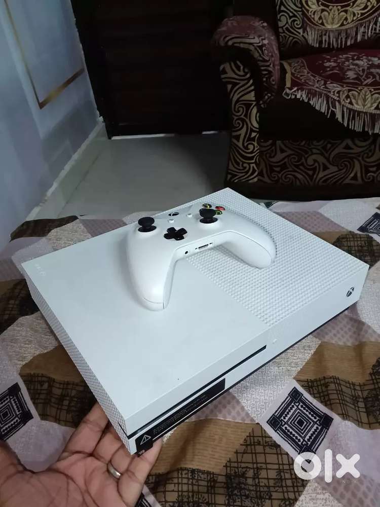 X BOX ONE S