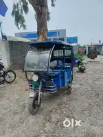 Urgent sell e rickshaw 4 battry