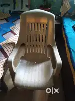 Chair with comfort at 800 rs