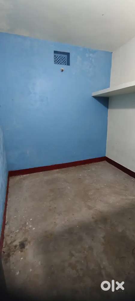 Single room for bachelors with common bathroom
