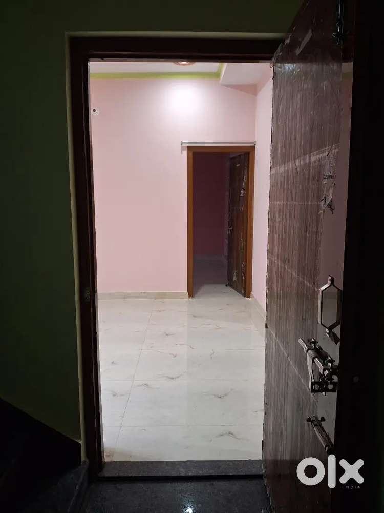 Newly built 3 bhk flat for rent