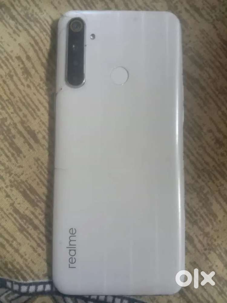 Narzo 10 rs4000
