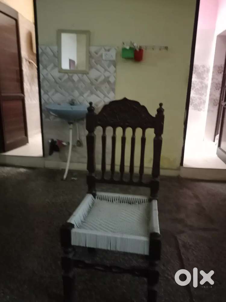 Sangwan wood chair