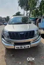 Mahindra XUV500 2013
