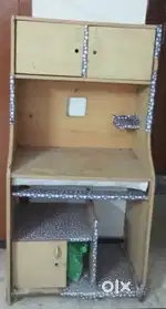 Computer table
