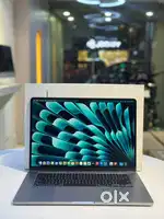 Apple Macbook Air M3 15inch 8GB / 512GB Warranty Till Jun 2025