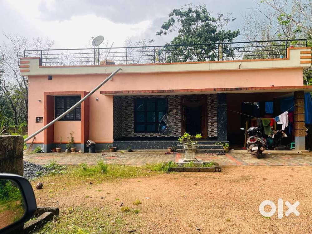 Suitable for family new house. In very good area.