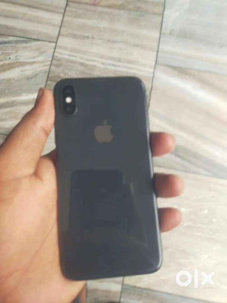 iPhone x 256 gb  box charger original phone