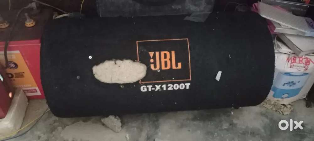 Jbl bass tube 12 inche pioneer car stereo V12 amp 3 month old