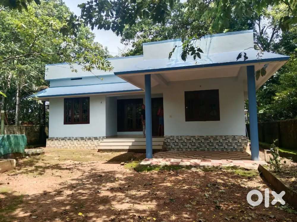 3BHK INDEPENDENT HOUSE FO SALE @ KAKKANAD PALLIKKARA