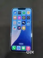 iPhone 13.