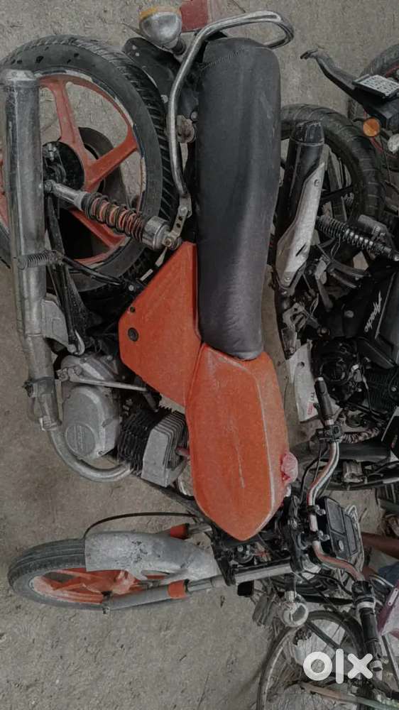 Suzuki max 100
