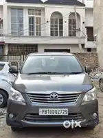 Toyota Innova 2012