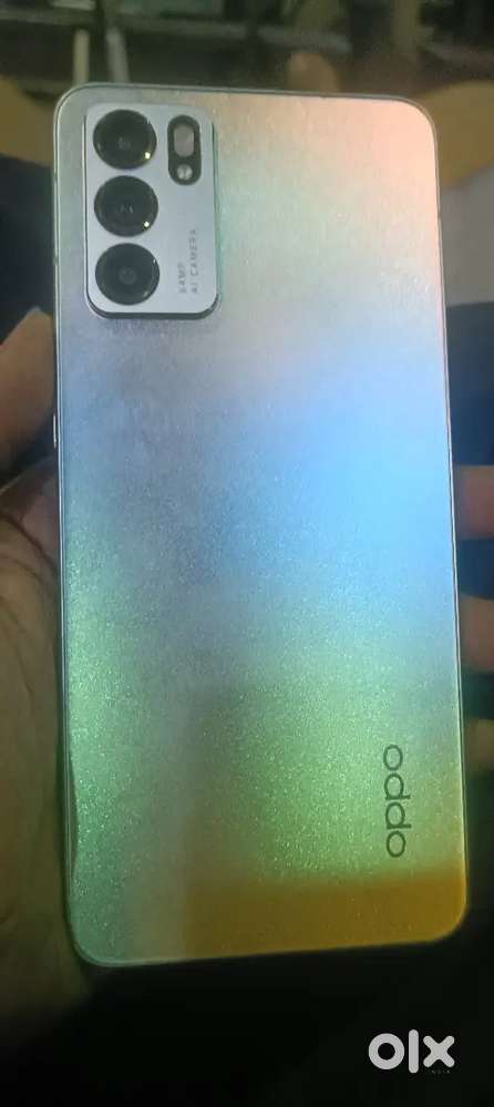 OPPO RENO 6 8/128.   5G.