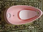 Baby bath tub
