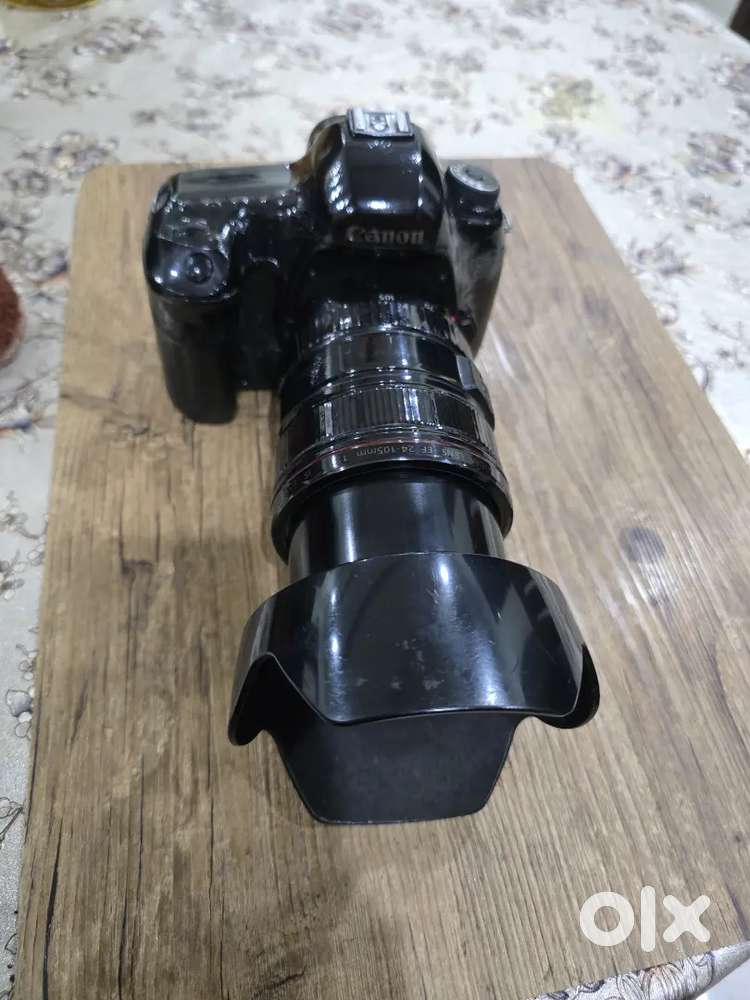 Canon EOS 5D MarkIII DSLR camera with EF24-105 lens
