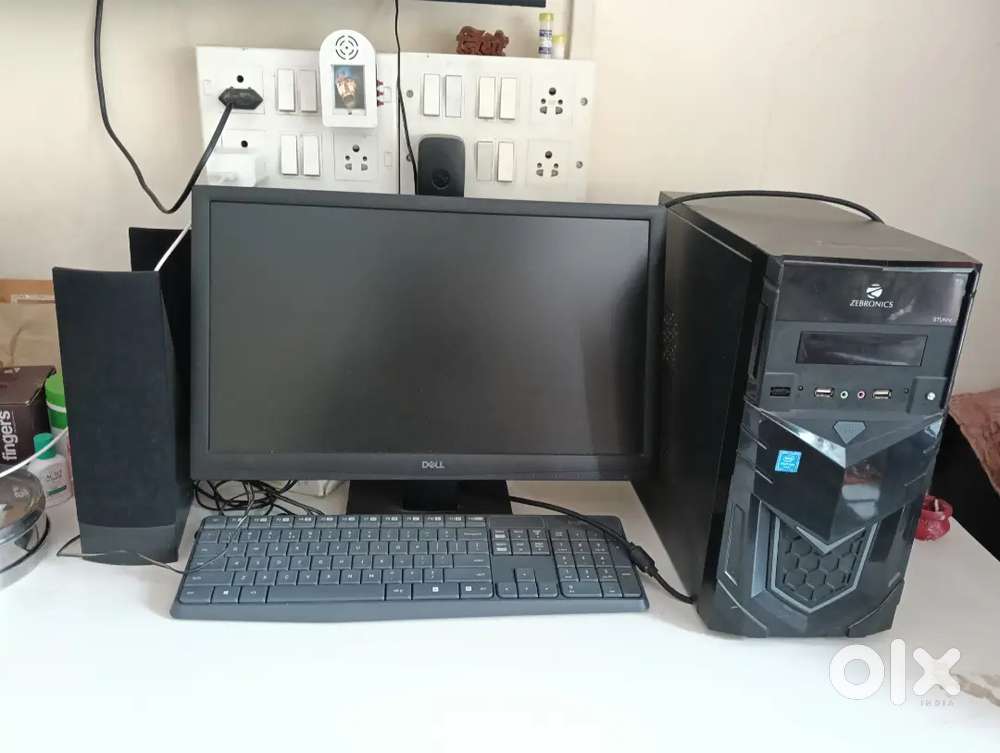 Computer with speaker