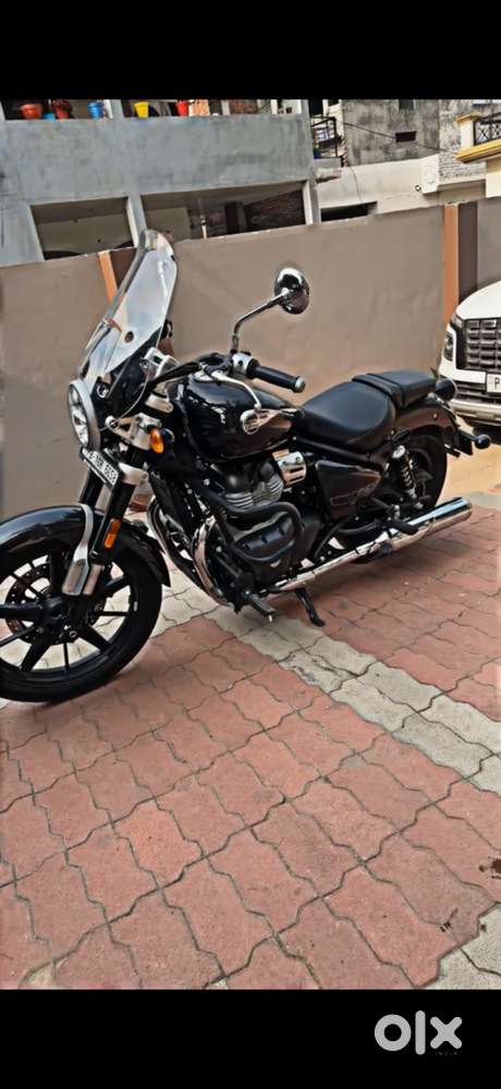 Loded with accessories