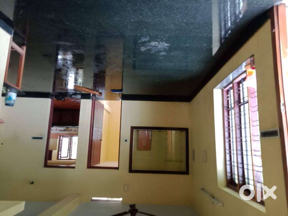 Upstairs 3bhk house for rent in Pappanamcode