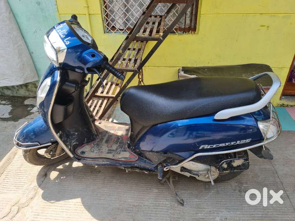 4 owner gadi h kuch bh kaam nhi h