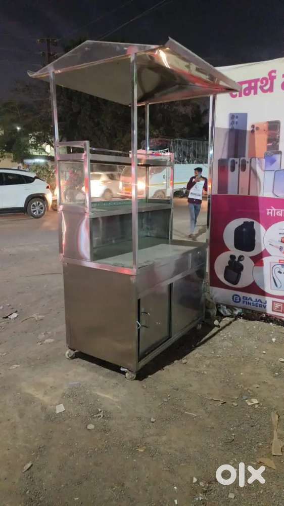 Pani puri stall ke liye ladka chiye