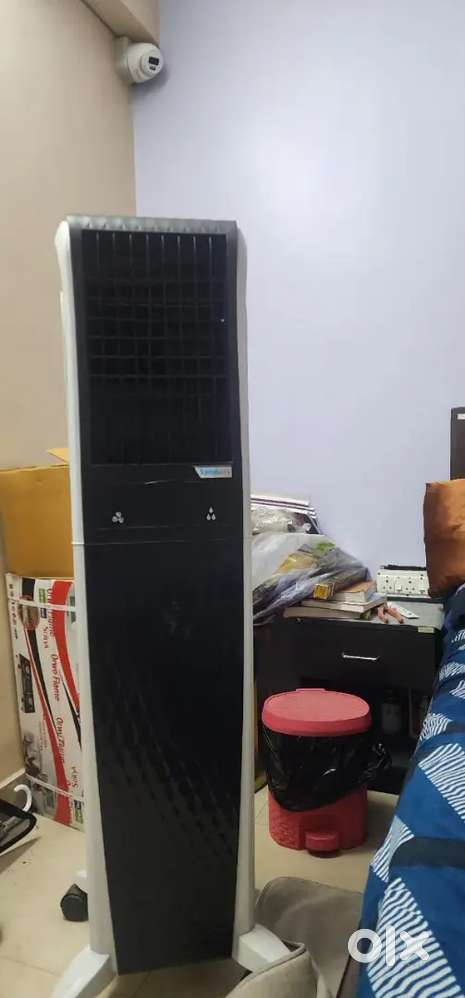 Symphony Tower 30 L Digital Cooler 2023