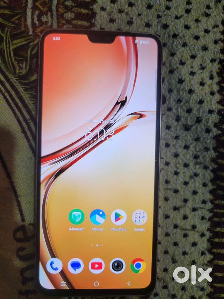 Selling Vivo v 23