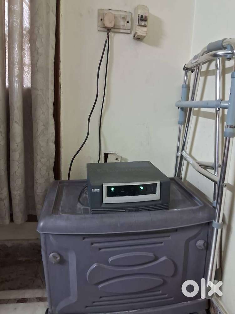 Sale of invertor with its trolley and just an year old well maintained