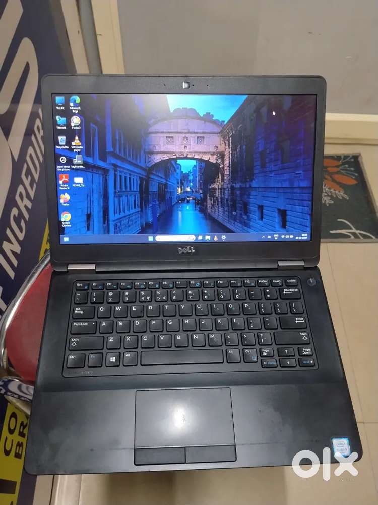 Excellent working Dell latitude i3 6th gen
8gb ram
256ssd Harddisk