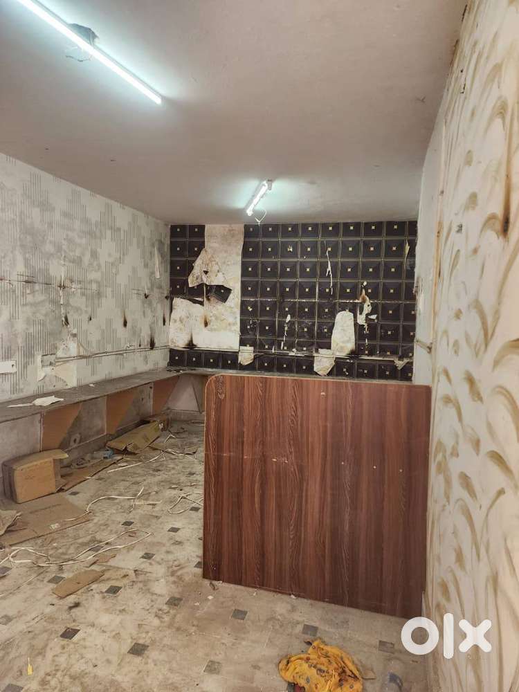 OFFICE IN PRIME MARKET CHOPASNI ROAD