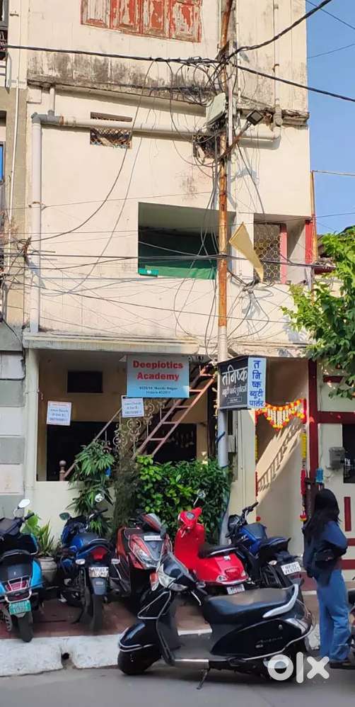 1 Room +kitchen + attached toilet