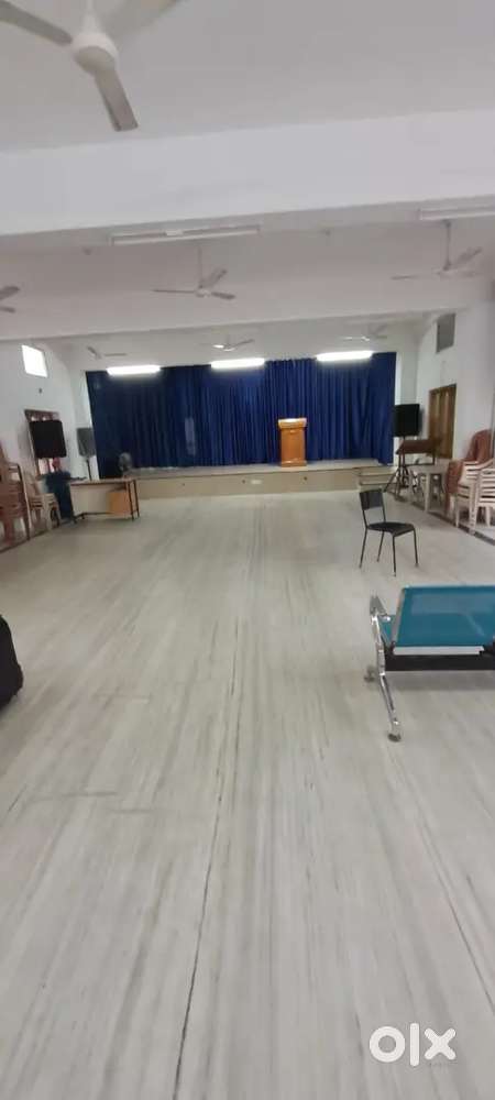 Commercial space for daily/monthly rent for office/shops/party
