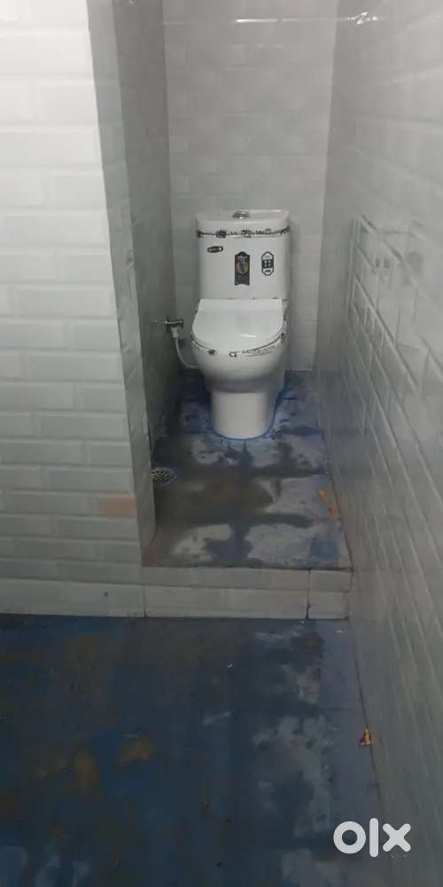 Only 2 ya 3 log ho Bas