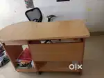 Computer table with 1 drawer and 1 keyboard drawer