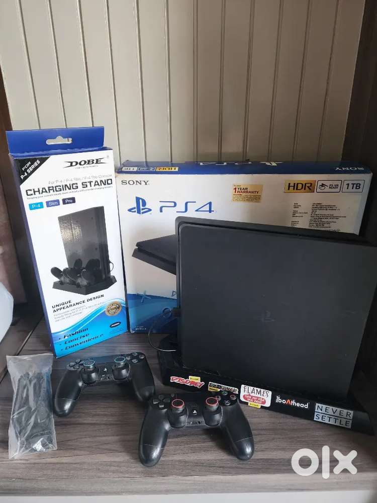 PlayStation 4 (Slim) - 1 TB
