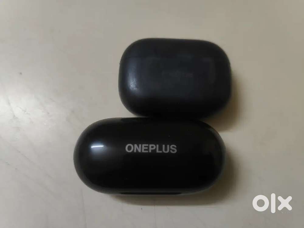 One Plus buds Z2 & Realme Buds Cases