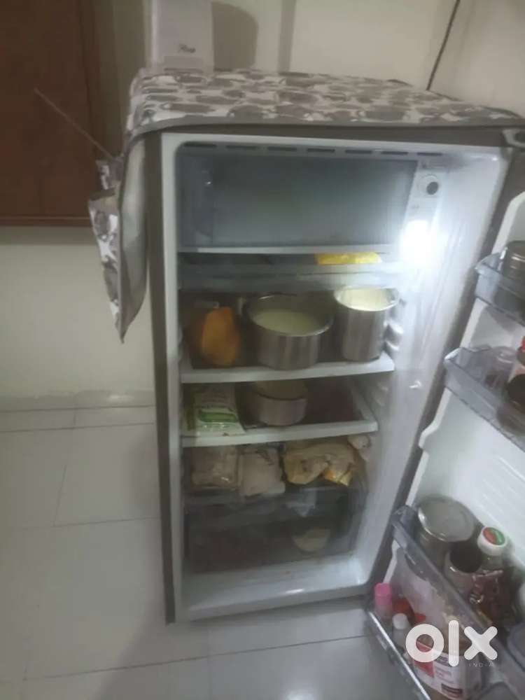 6Month old fridge