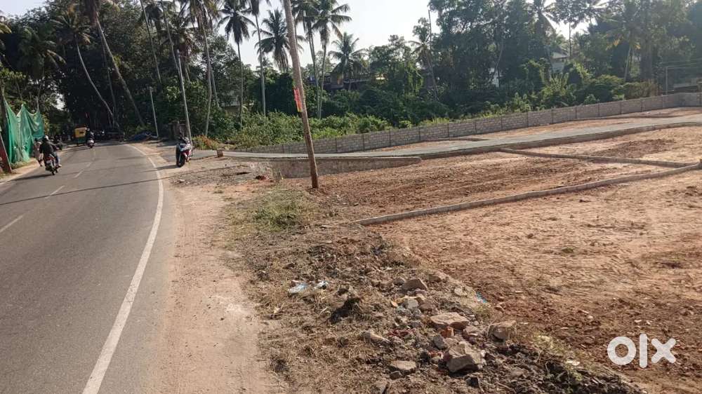 4.5 Residential plot for sale near Ambalathara