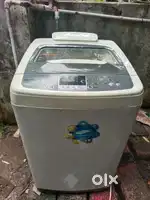 AUTOMATIC WASHING MACHINE