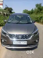 Maruti Suzuki Ertiga zxi CNG