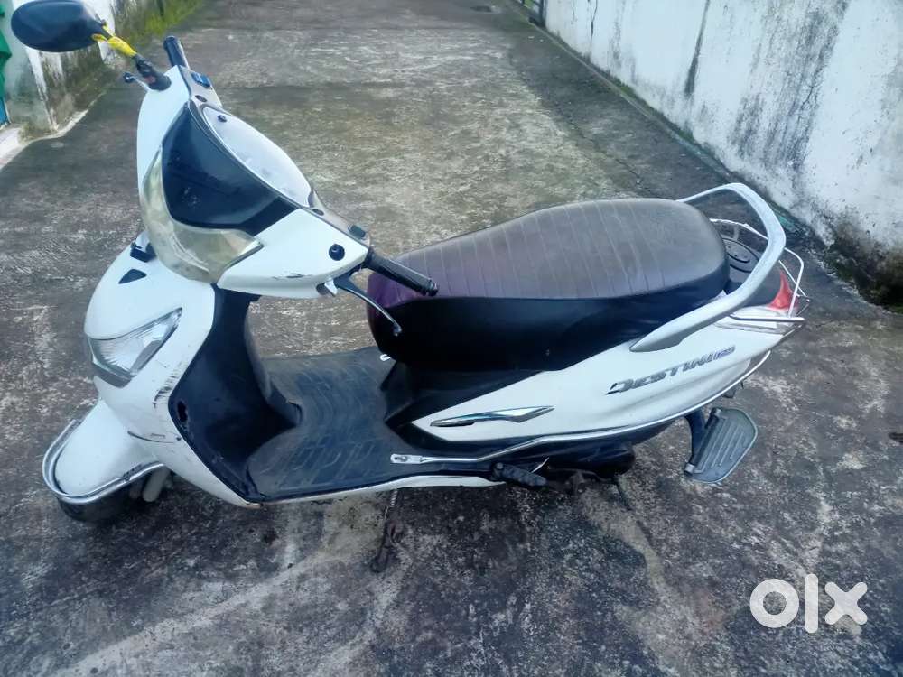 Hero Destini 125 VX L2 BS6 Model CB Red