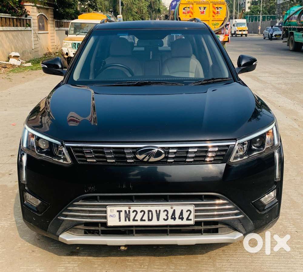 Mahindra XUV300 W8 Option, 2021, Petrol