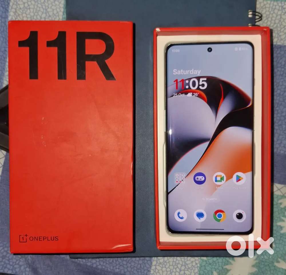 One plus 11R eternal green colour