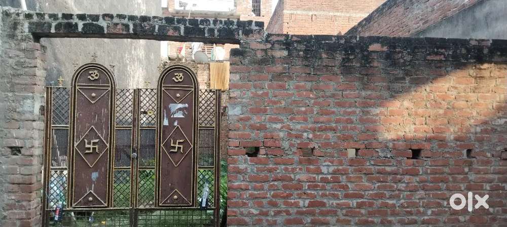 For urjent sale near bandha road in triveni nagar 3rd